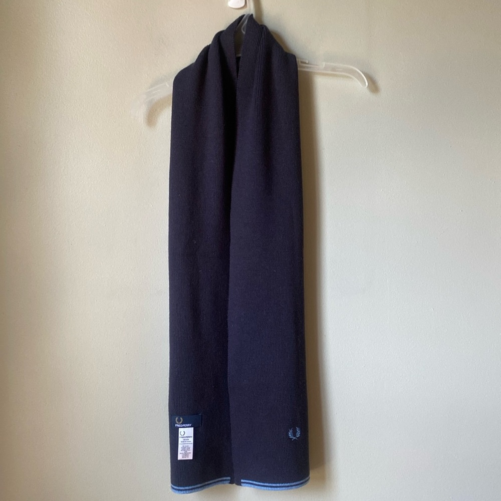 Fred Perry | Merino Wool Blend Scarf